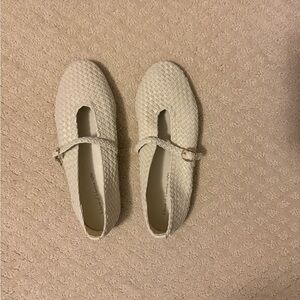 House of Harlow 1960 Cream Textured Flats